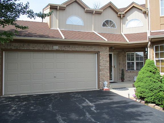 2nd image of 132 Louise Ct