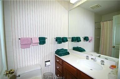 3rd image of 8101 Connecticut Ave APT C308