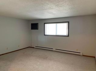 3190 28th St, Slayton, MN 56172
