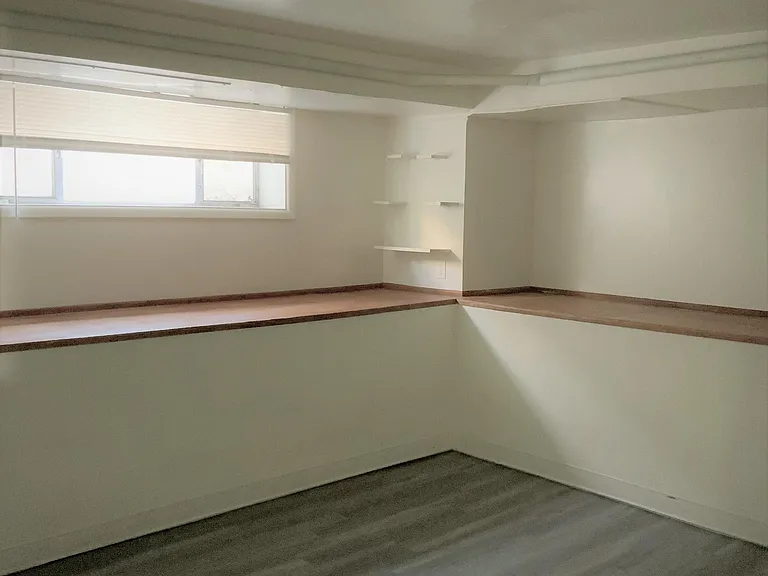 1410 Washington Ave #1 — Photo 2