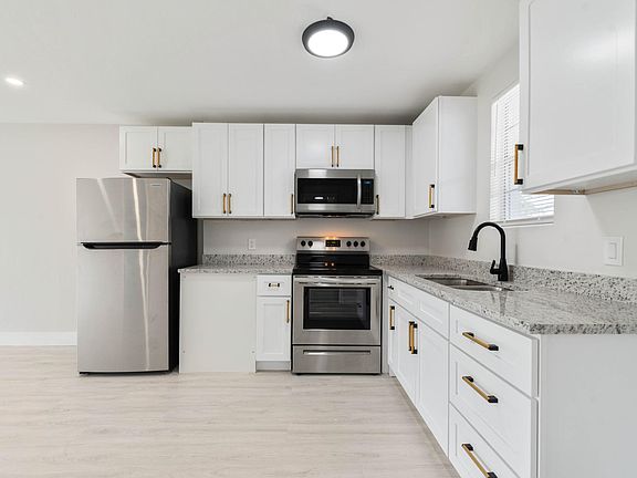 4th image of 6455 San Juan Ave