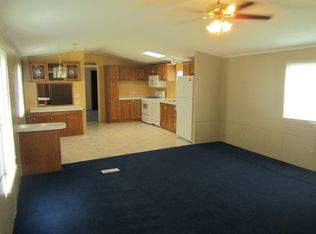 1316 Roslyn Dr #52, Owosso, MI 48867
