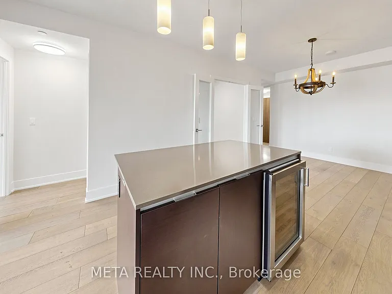 200 Bloor St W #2502 — Photo 14