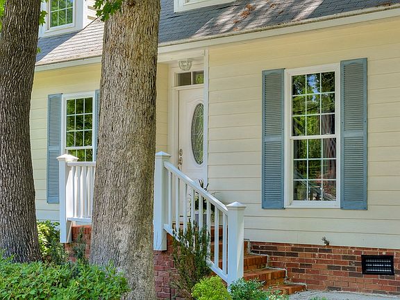 4th image of 3117 Holly Haven Dr