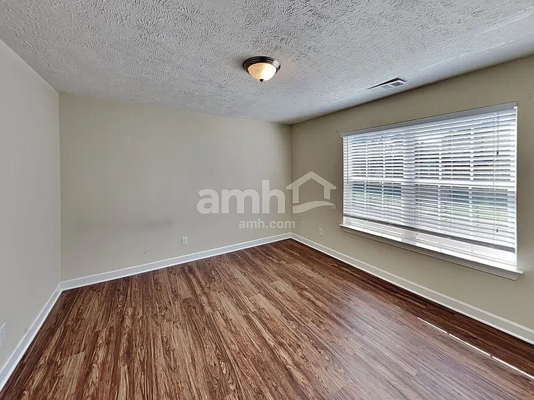 6947 Calderwood Dr — Photo 16