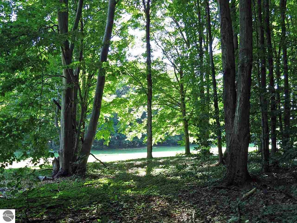 1st image of 2 Mountain Woods Ct Unit 0