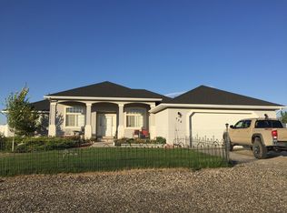 736 Eastlake Dr, Spring Creek, NV 89815