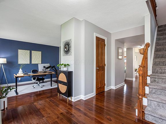 3rd image of 8327 Blackmore Ct
