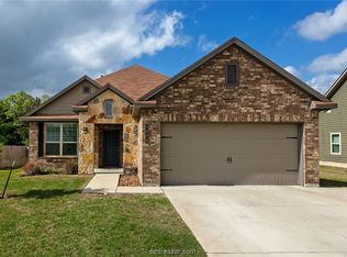 1464 Kingsgate Dr, Bryan, TX 77807
