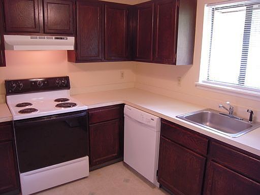 Kitchen w/ new dishwasher & fridge
