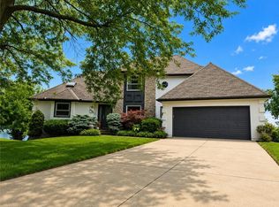 5024 SW Kingfisher Dr, Lees Summit, MO 64082