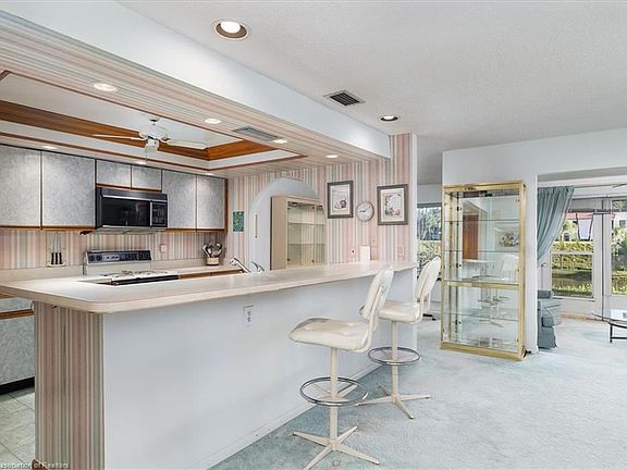 4th image of 6750 Us Highway 27 N Unit V2-c