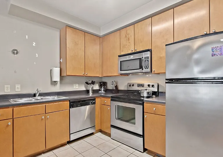 2517 Pearl St #312 — Photo 4