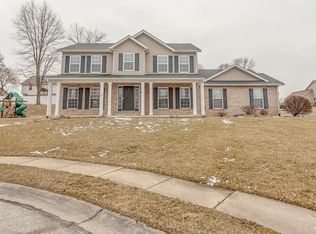 2 Delta Dr, Collinsville, IL 62234
