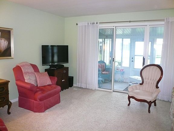 3rd image of 5699 Leisure South Dr SE #25