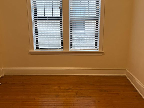 5th image of 214 19th St E APT 305