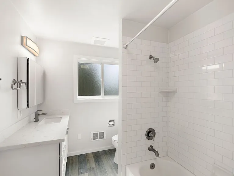 211 3rd St S — Photo 16