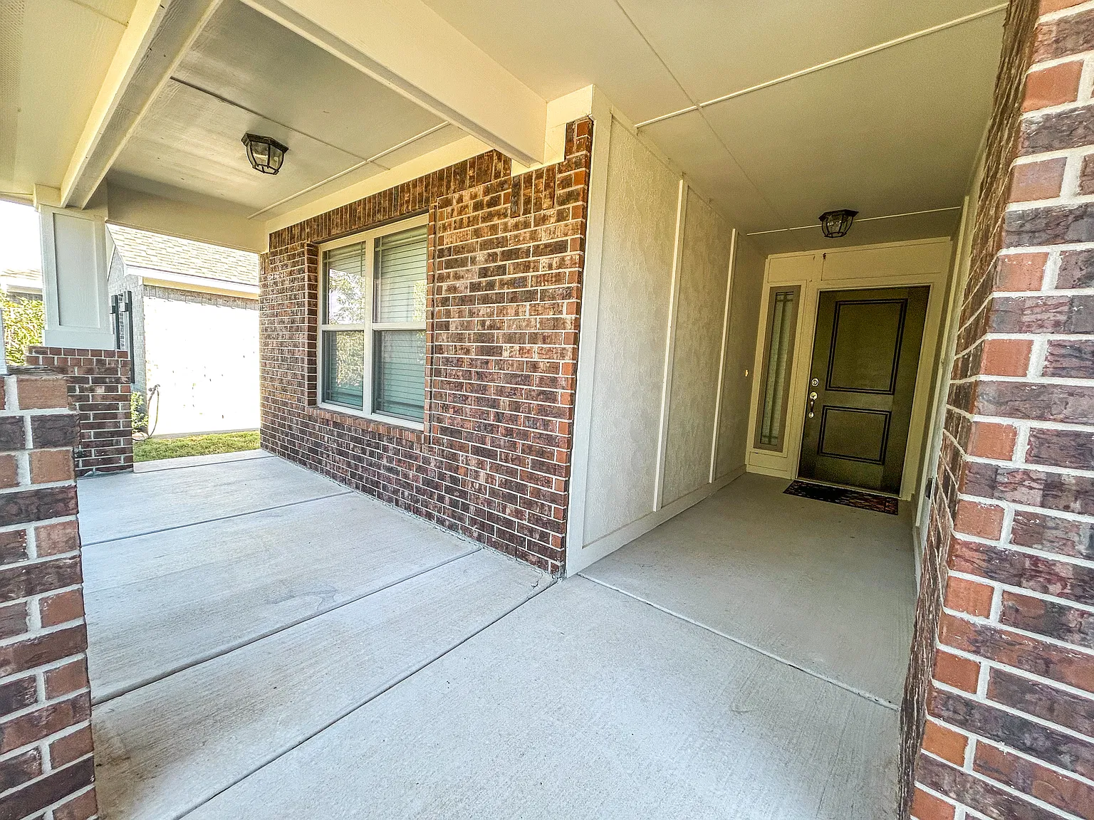 3 bed, 1416 sqft, $1,700 — Photo 3