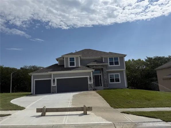 10516 N Wayne Ave, Kansas City, MO 64155