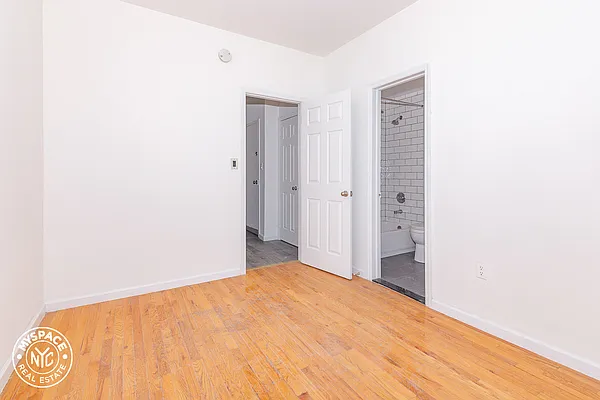 Rented by MySpaceNYC | media 19