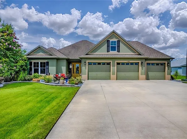 11106 Lammer Ln, Oxford, FL 34484