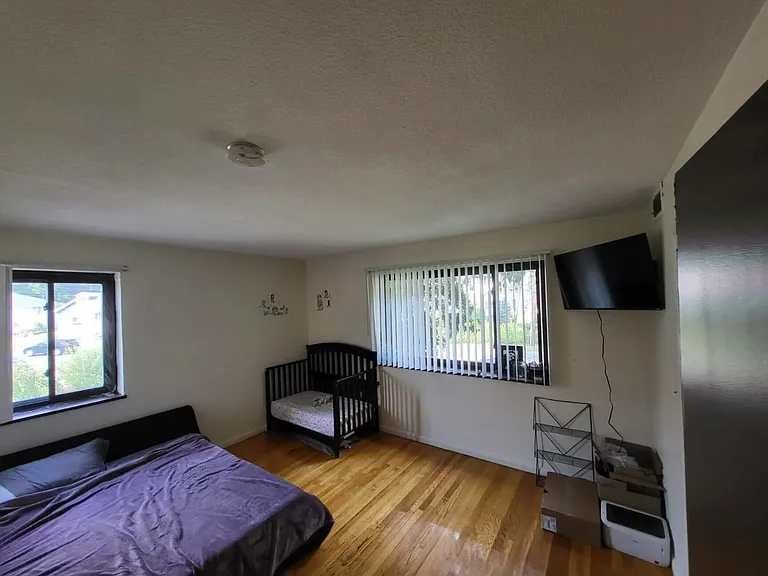 202 Central St #12 — Photo 5