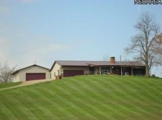 6898 Moores Ridge Rd SE, Uhrichsville, OH 44683