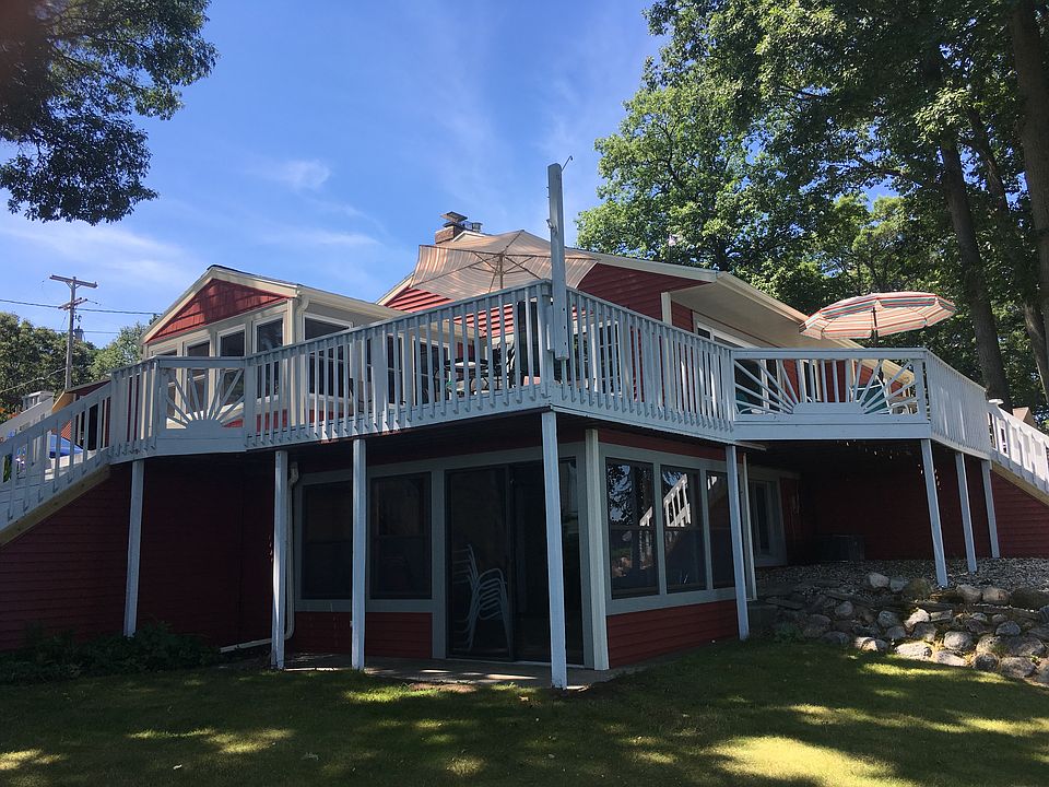 1st image of 1095 E Hess Lake Dr