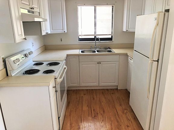 5th image of 785 N Jasmine Ave #A