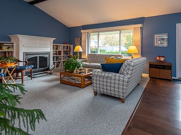 5th image of 26492 Sudbury Dr