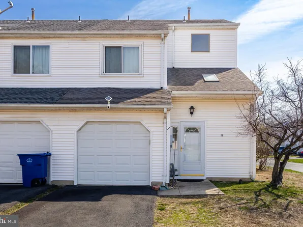 15 Ginger Dr, Lumberton, NJ 08048