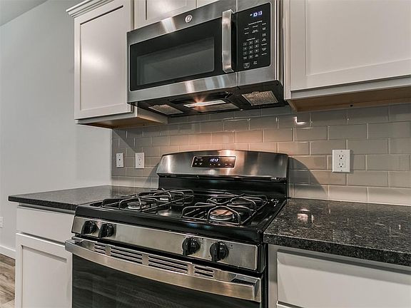 7th image of this home