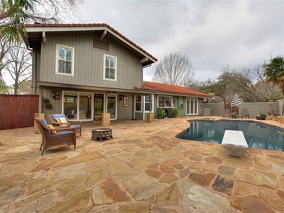 3rd image of 3812 Greystone Dr