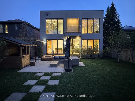 3rd image of 76 Ferris Rd