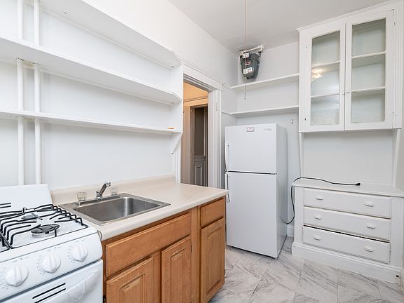 3rd image of 49B Worthington St #4