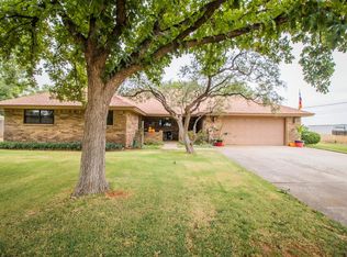 2922 Quail Ridge Rd, Denver City, TX 79323