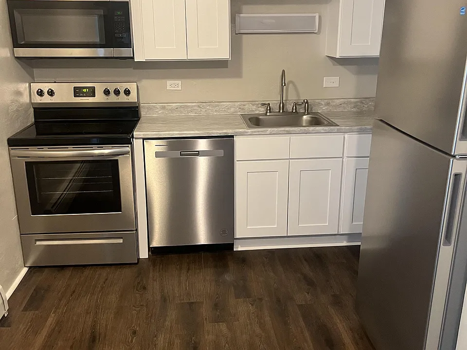 400 Swissvale Ave #24