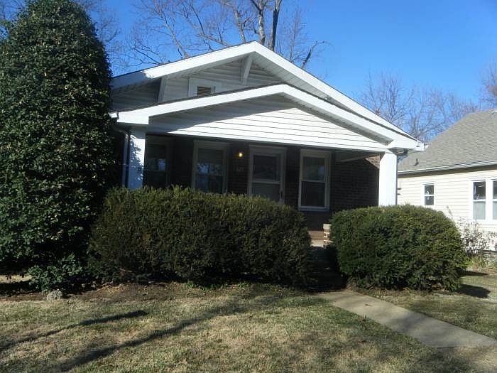 1st image of 445 Heman Dr
