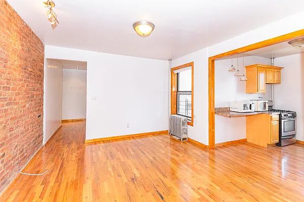 Rented by MySpaceNYC | media 27