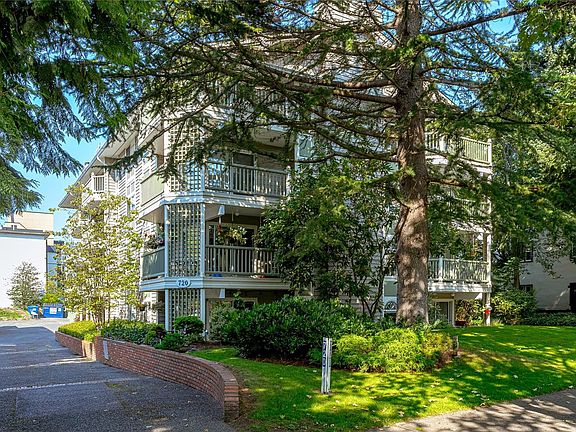 2nd image of 720 Vancouver St #303