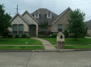 8158 Westwind Ct, North Richland Hills, TX 76182