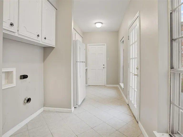 7514 Olympia Dr — Photo 13