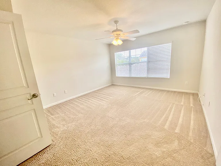 7718 Fairgrove Ave — Photo 15