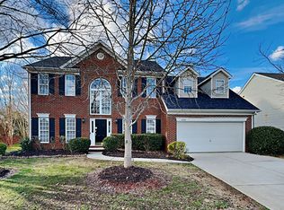 10024 Southampton Commons Dr, Charlotte, NC 28277