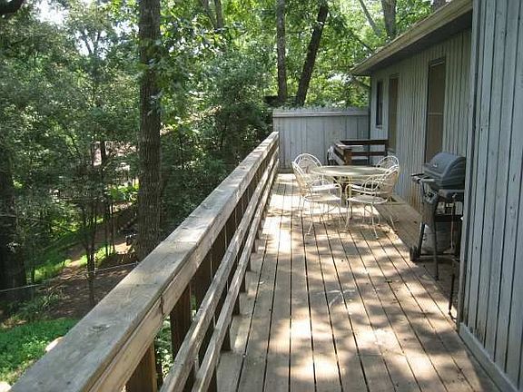 2nd image of 412 Riverlake Ct