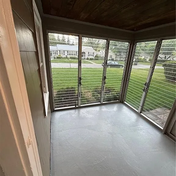 135 Park View Ave — Photo 5