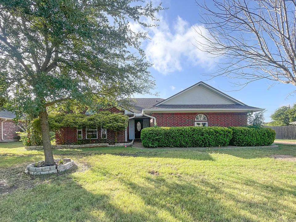 14308 Chisolm Dr