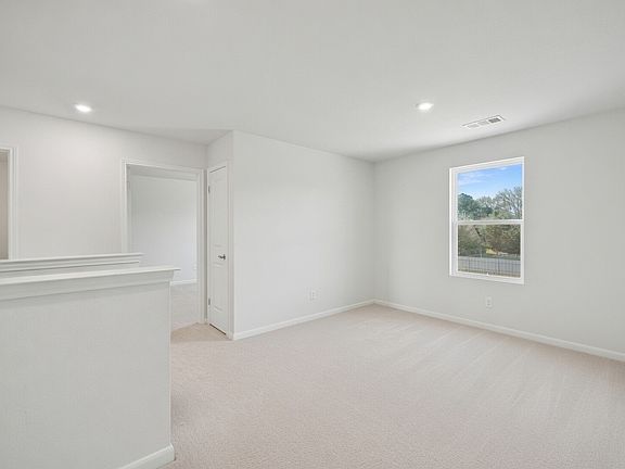 5th image of 3557 Chestnut Oak Dr