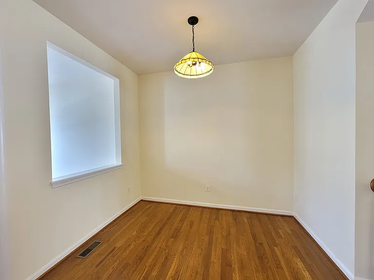 9382 Penrose St — Photo 6