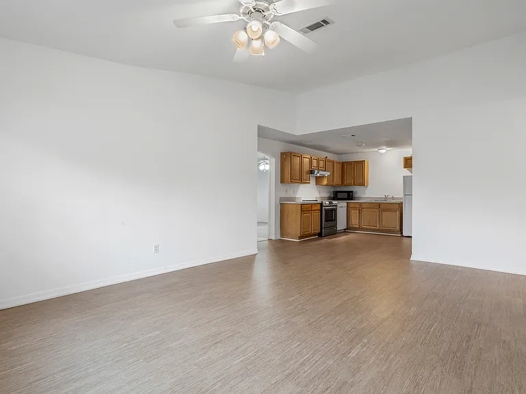 9100 Gray Ave #A — Photo 8
